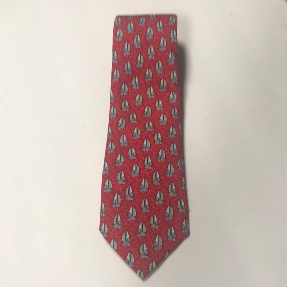 Vineyard Vines Sailboat Christmas Tie